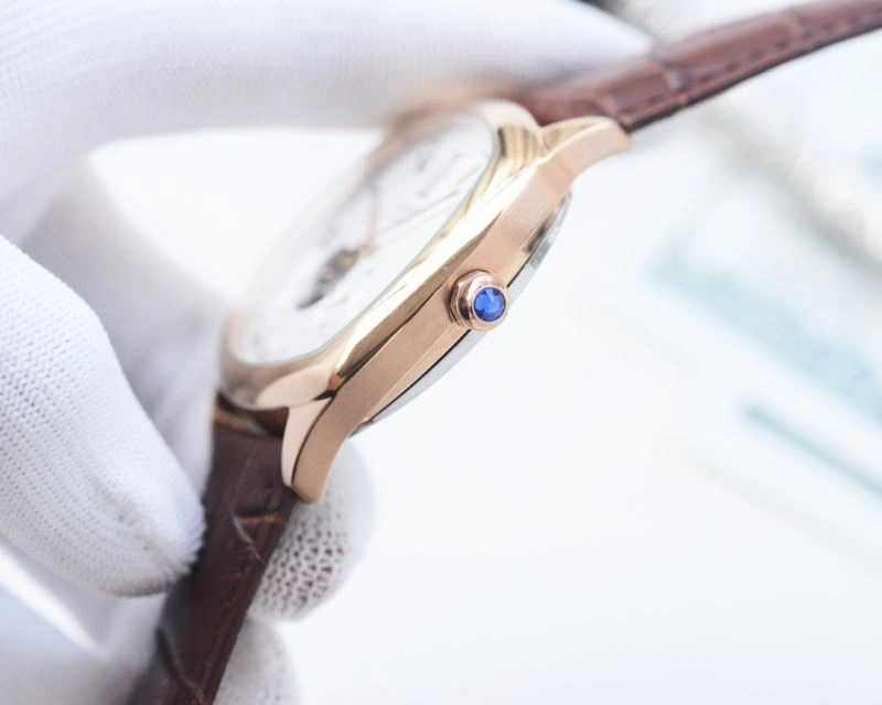 Tailored CARTIER Watches 180269