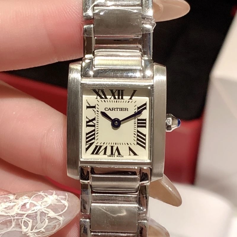 WellDesigned CARTIER Watches 180247