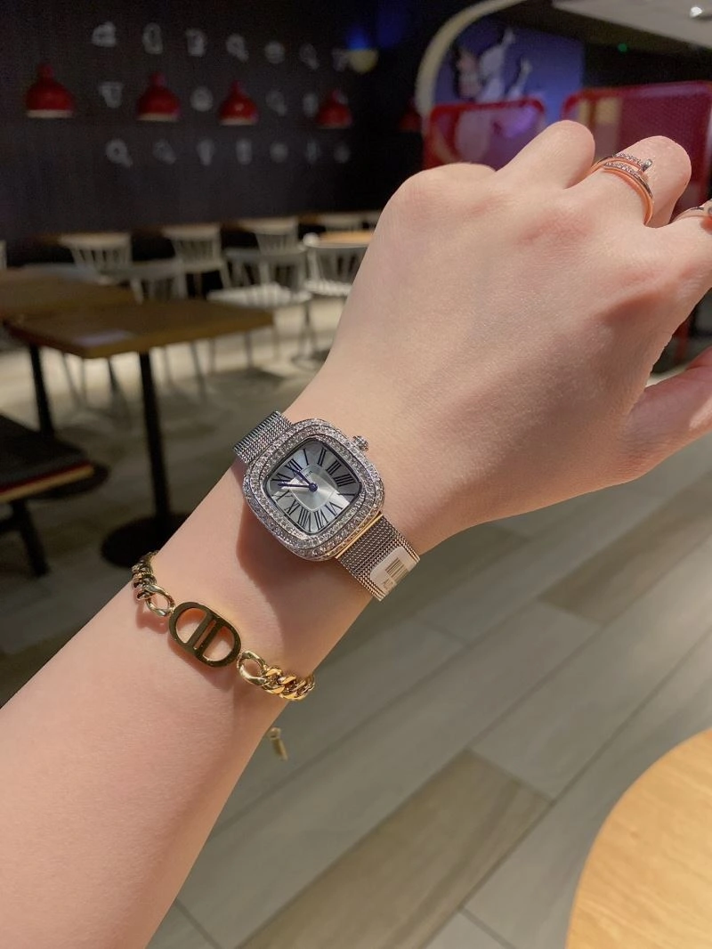 Comfortable CARTIER Watches 180251