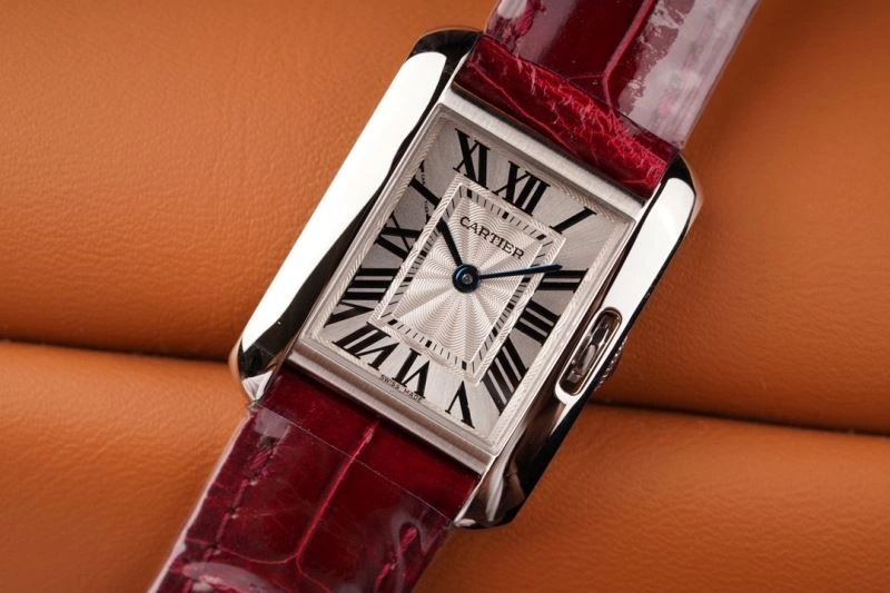 CARTIER Watches StreetReady 180240