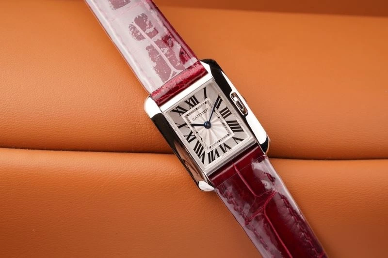 CARTIER Watches StreetReady 180240