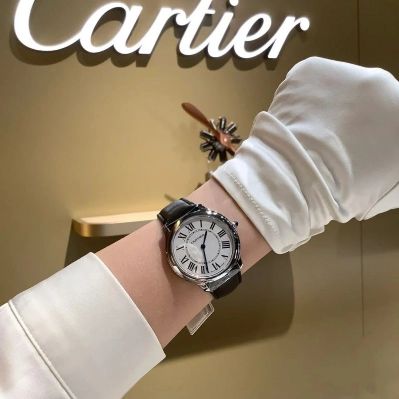 Sleek CARTIER Watches 180205