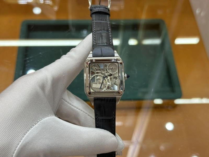 Attractive CARTIER Watches 180220
