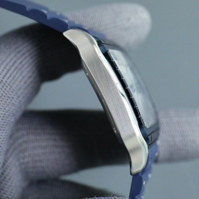 Refined CARTIER Watches 180195