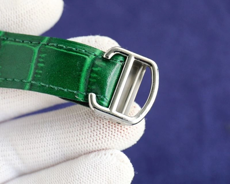 Versatile CARTIER Watches 180190
