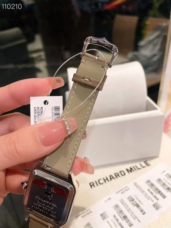 CARTIER Watches Breathable 180171