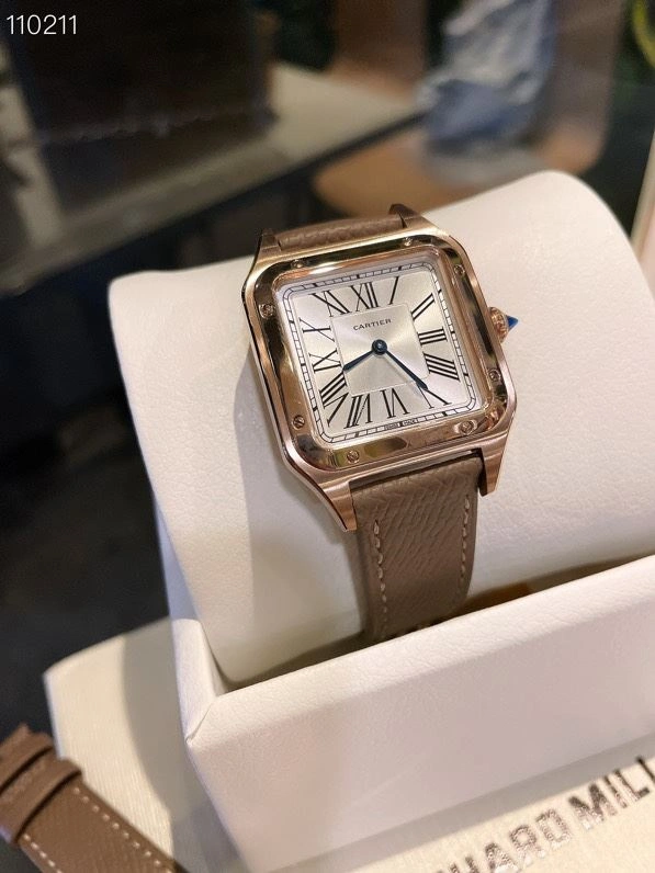 Sporty CARTIER Watches 180183