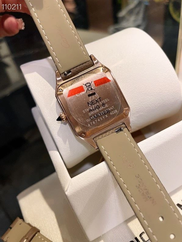 Sporty CARTIER Watches 180183