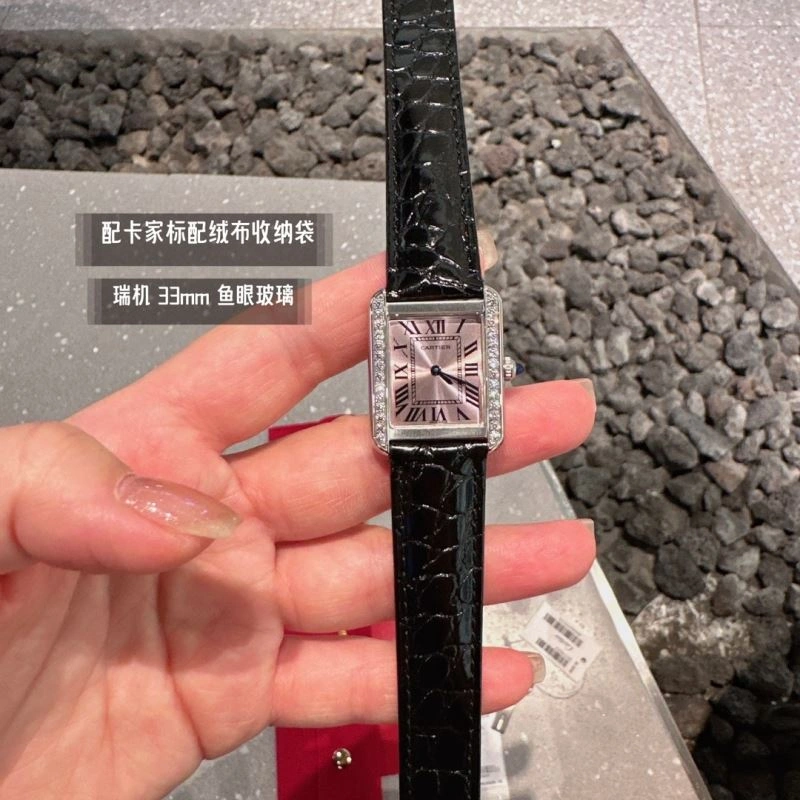 Sporty CARTIER Watches 180175