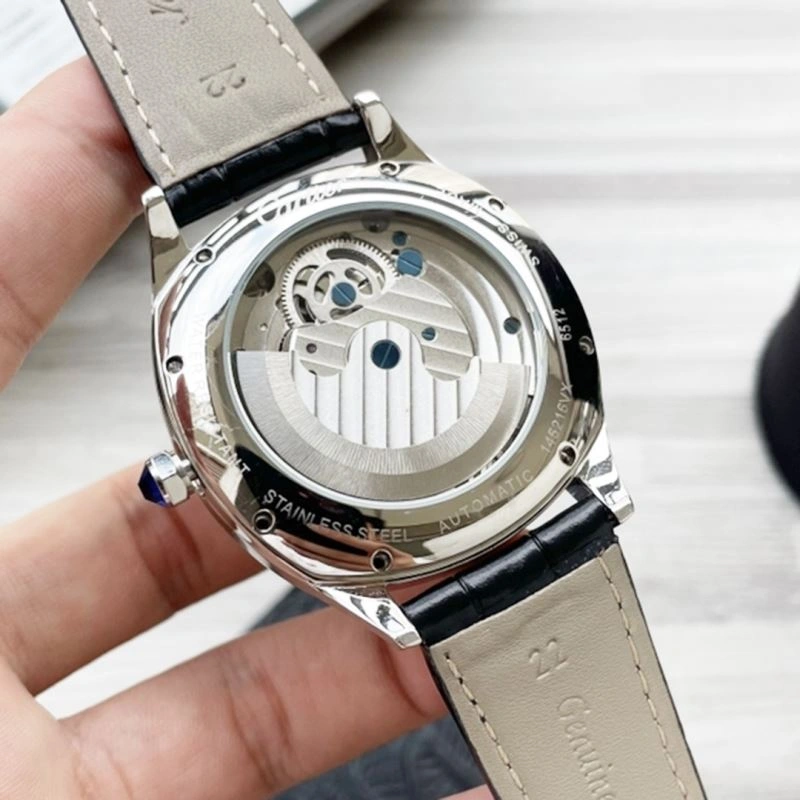 Trendy CARTIER Watches 180139