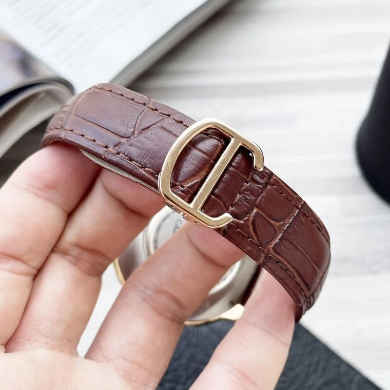 Supportive CARTIER Watches 180141