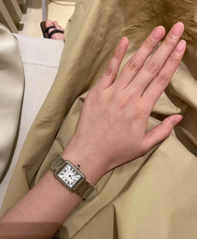 FreshLook CARTIER Watches 180121
