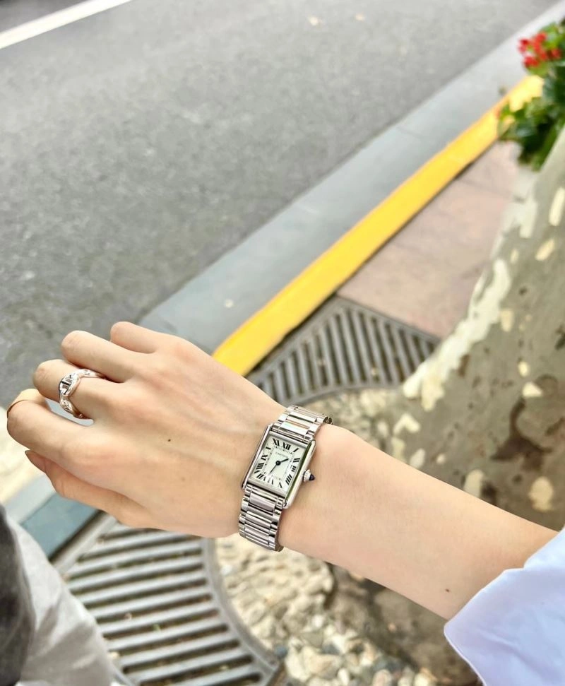 GoodFit CARTIER Watches 180126
