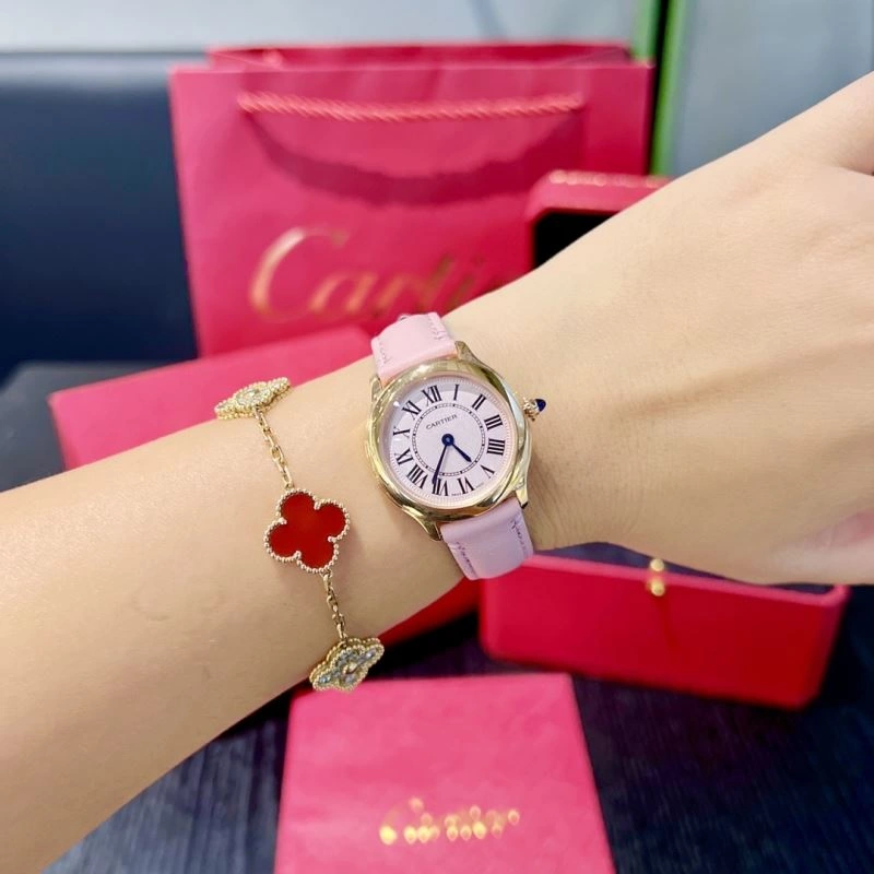 Bright CARTIER Watches 180149