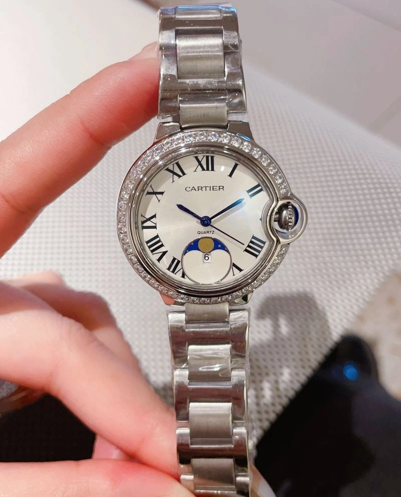 Seasonal CARTIER Watches 180097