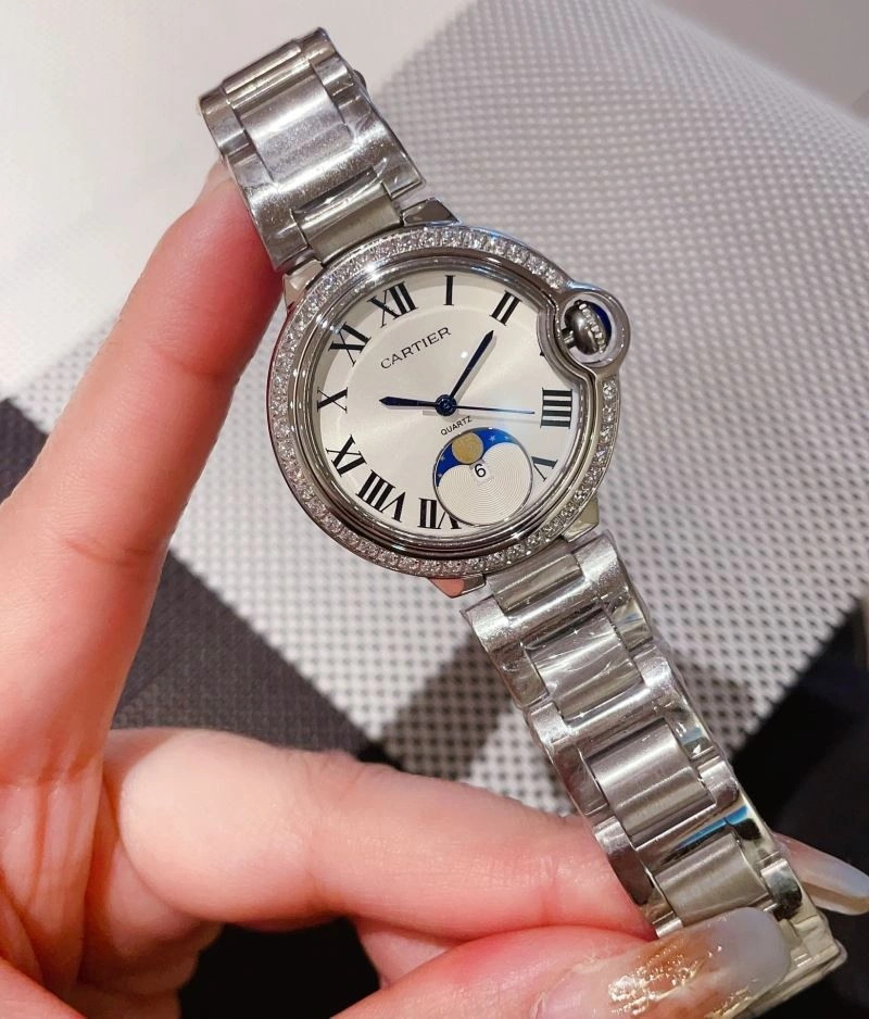 Seasonal CARTIER Watches 180097