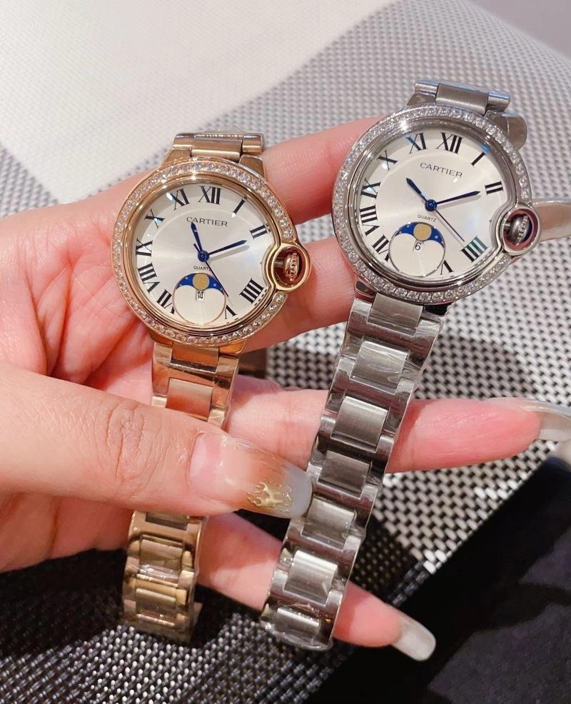Seasonal CARTIER Watches 180097