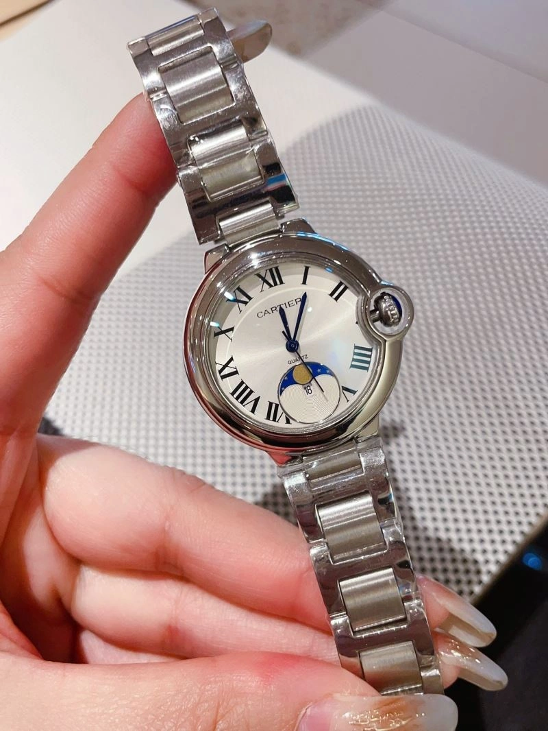 Seasonal CARTIER Watches 180084