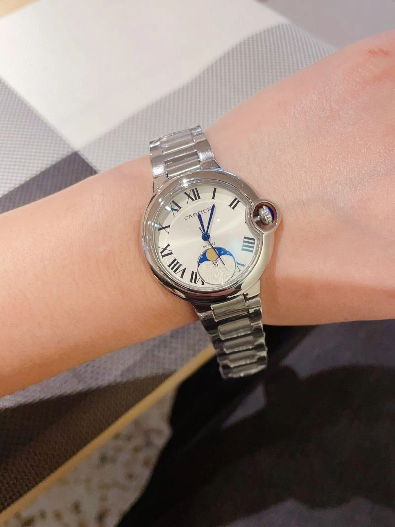 Seasonal CARTIER Watches 180084