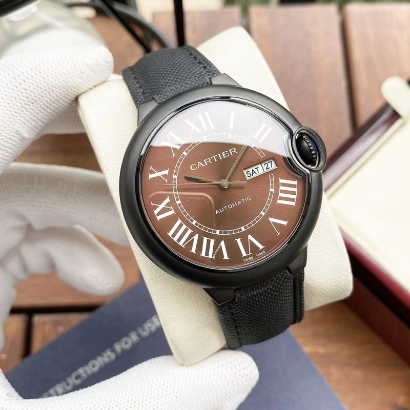 Versatile CARTIER Watches 180100