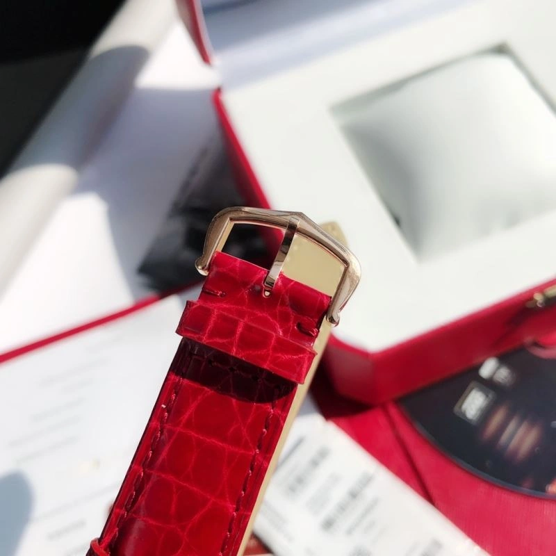GoodFit CARTIER Watches 180098