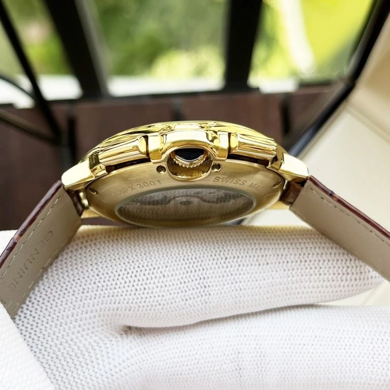 Lightweight CARTIER Watches 180063
