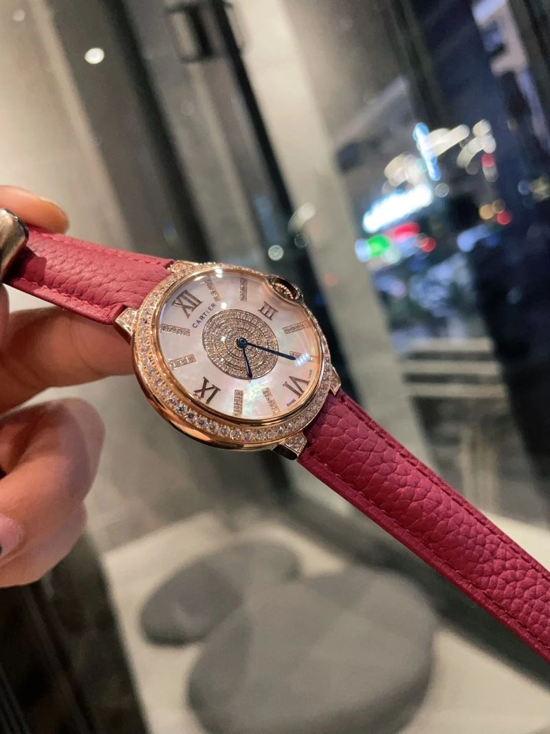 Functional CARTIER Watches 180012