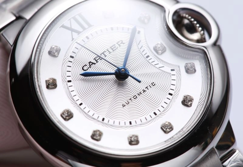 Functional CARTIER Watches 179994