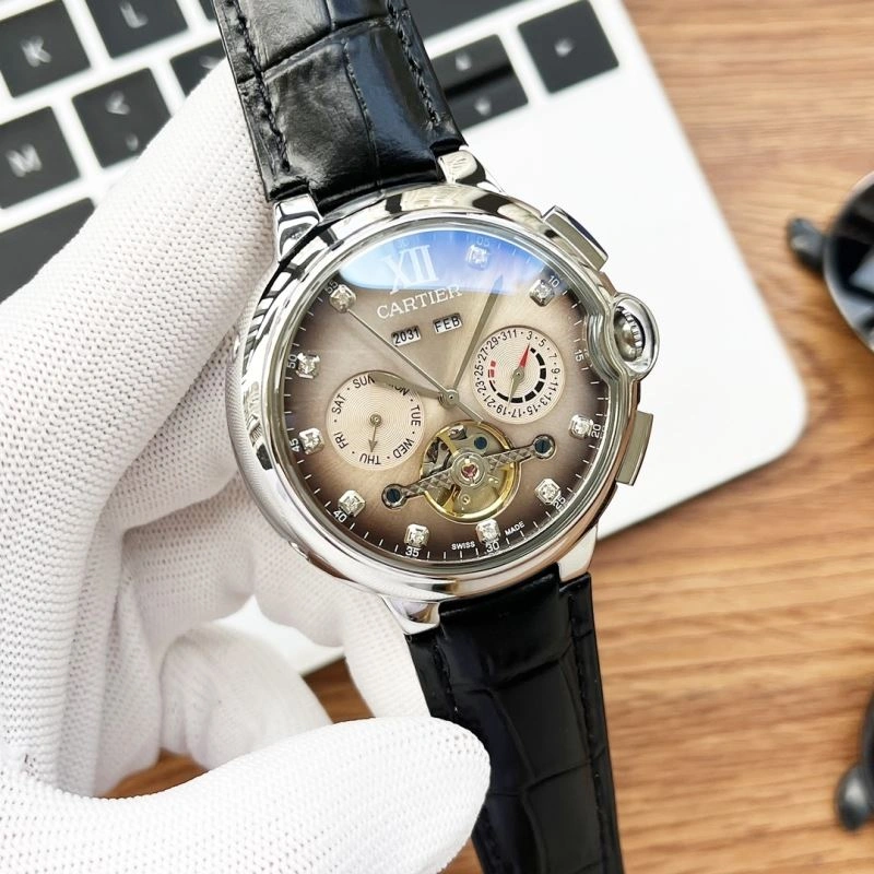 Minimalist CARTIER Watches 179948