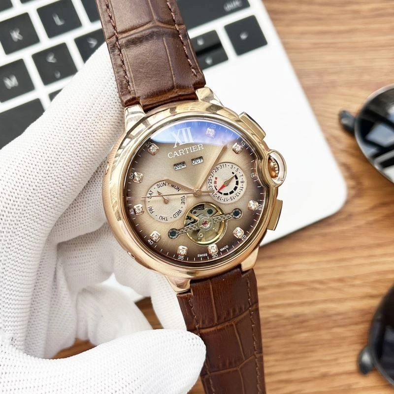 Minimalist CARTIER Watches 179948