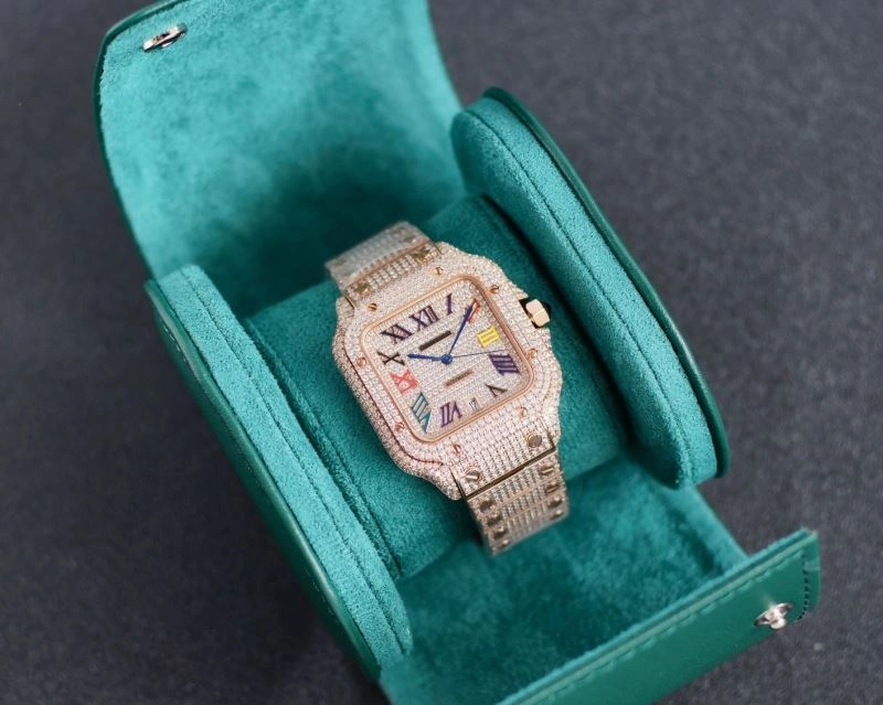 Bold CARTIER Watches 179857