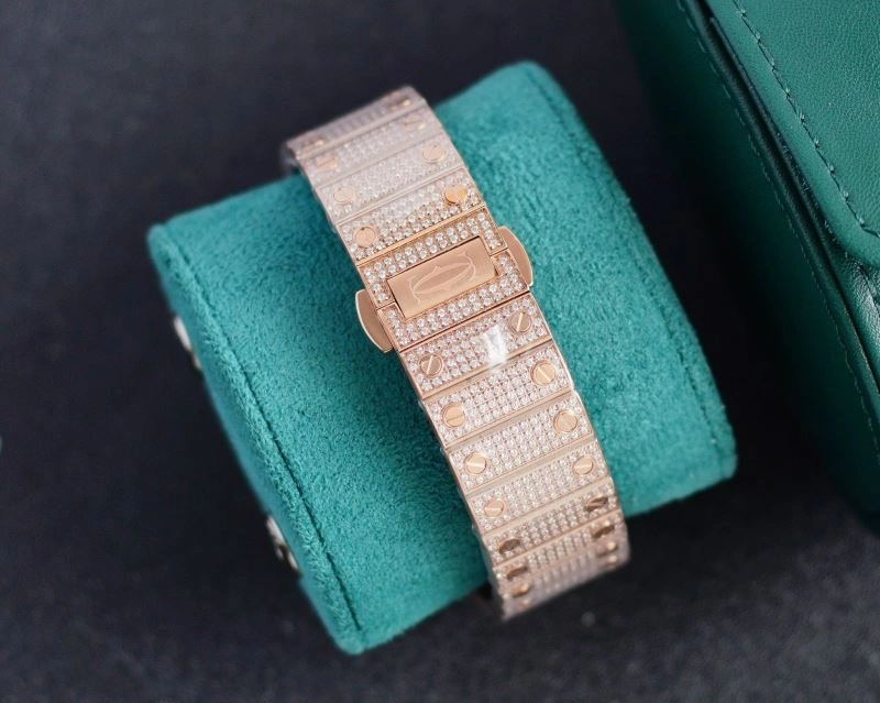 Bold CARTIER Watches 179857