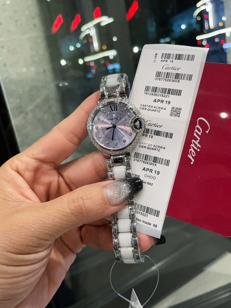 Contemporary CARTIER Watches 179854