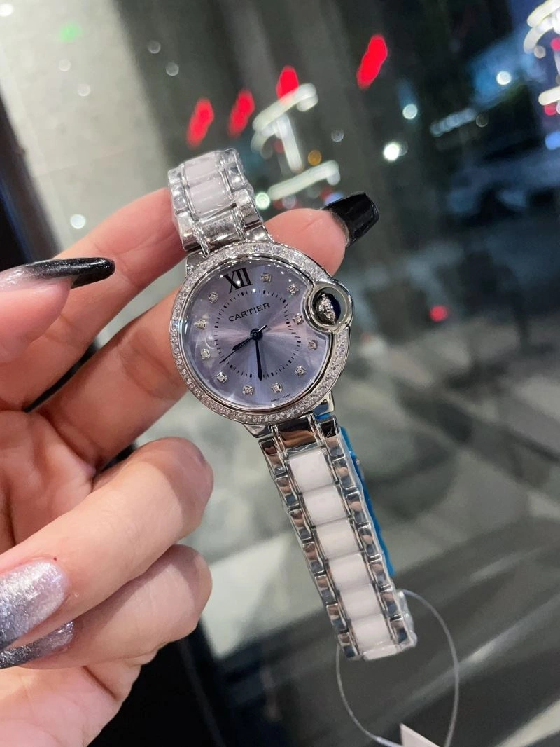 Contemporary CARTIER Watches 179854