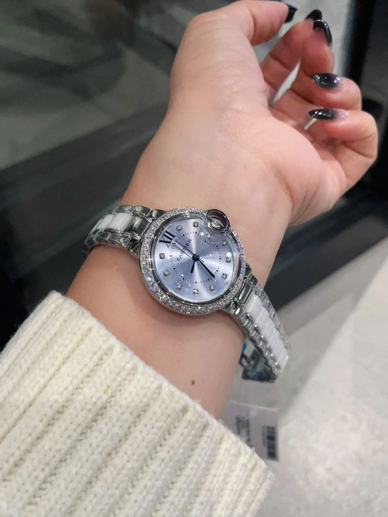 Contemporary CARTIER Watches 179854