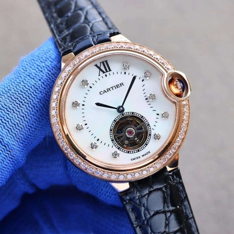 Elegant CARTIER Watches 179833