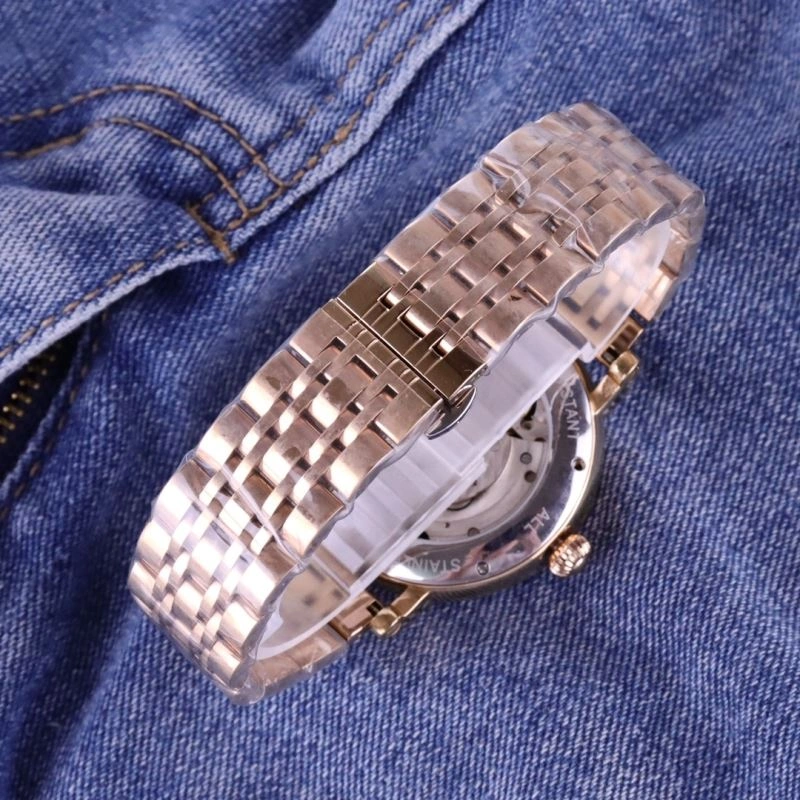 Seasonal CARTIER Watches 179811