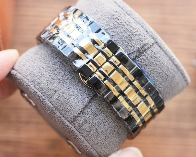 Unique CARTIER Watches 179793