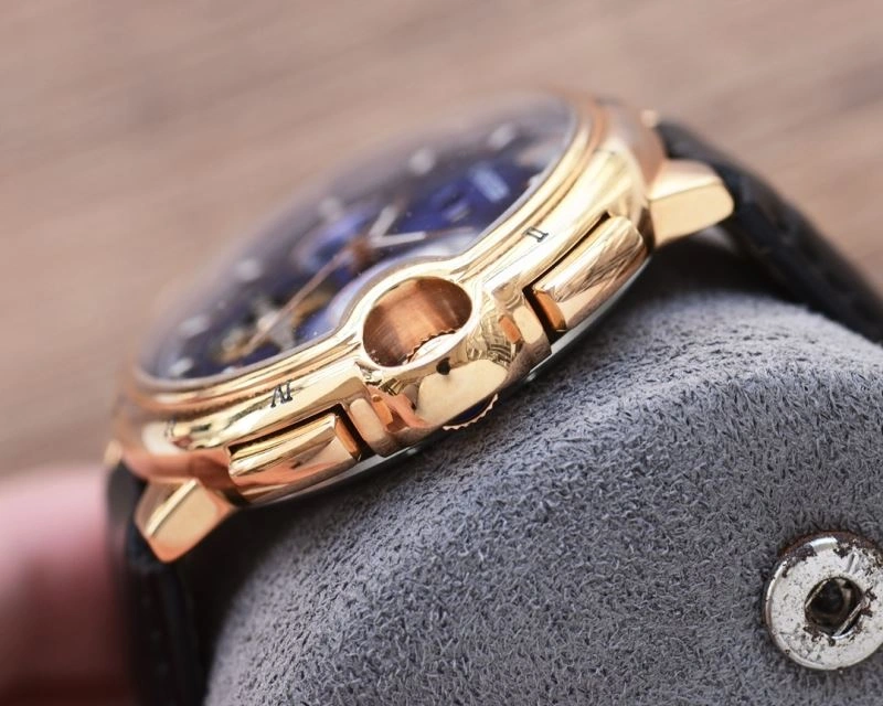 Timeless CARTIER Watches 179760