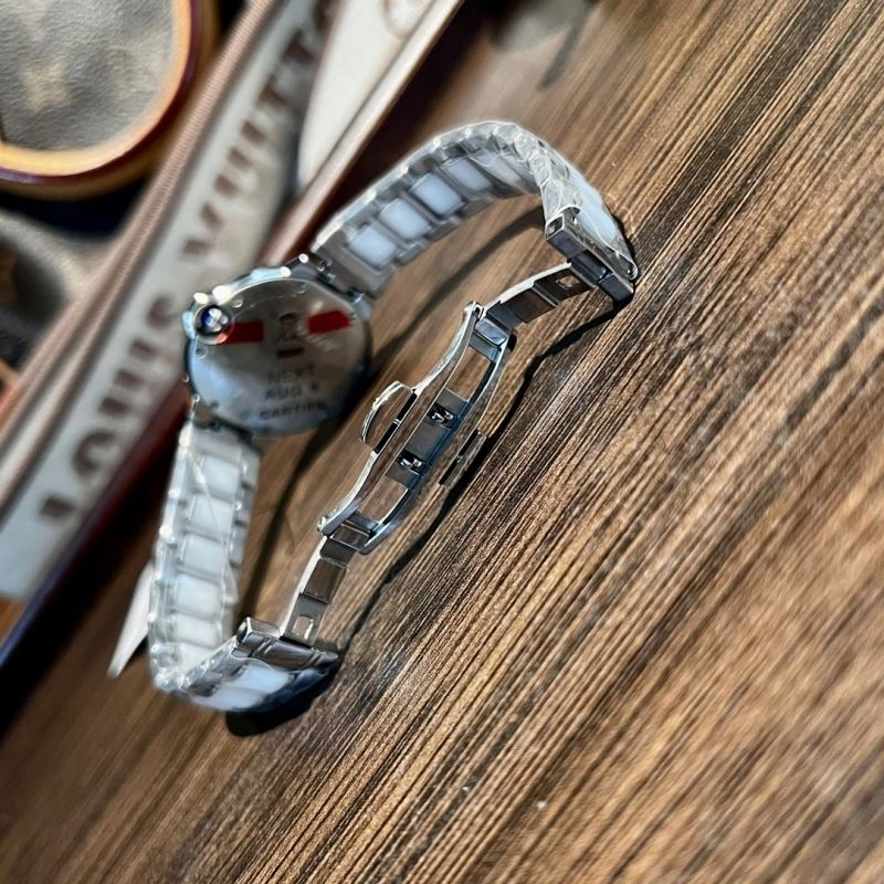 Chic CARTIER Watches 179743