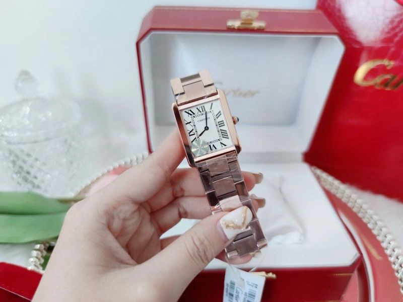 Attractive CARTIER Watches 179726