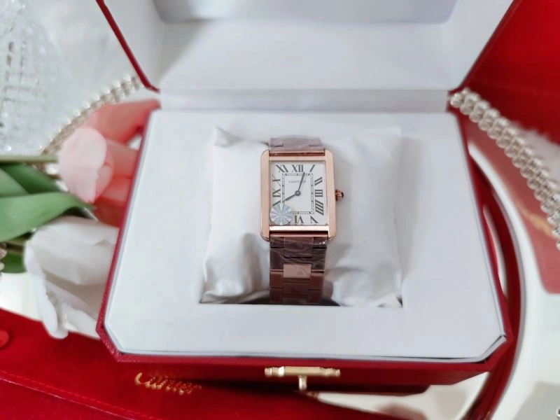 Attractive CARTIER Watches 179726