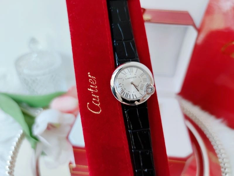 Effortless CARTIER Watches 179728