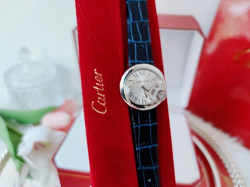Effortless CARTIER Watches 179728