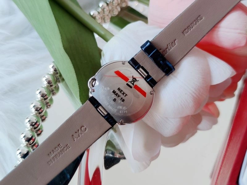 Effortless CARTIER Watches 179728
