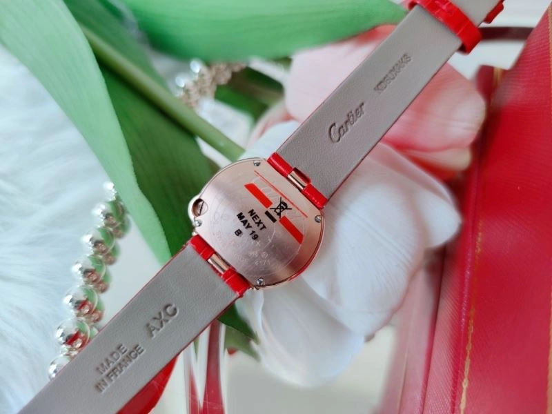 CARTIER Watches ModernLook 179732
