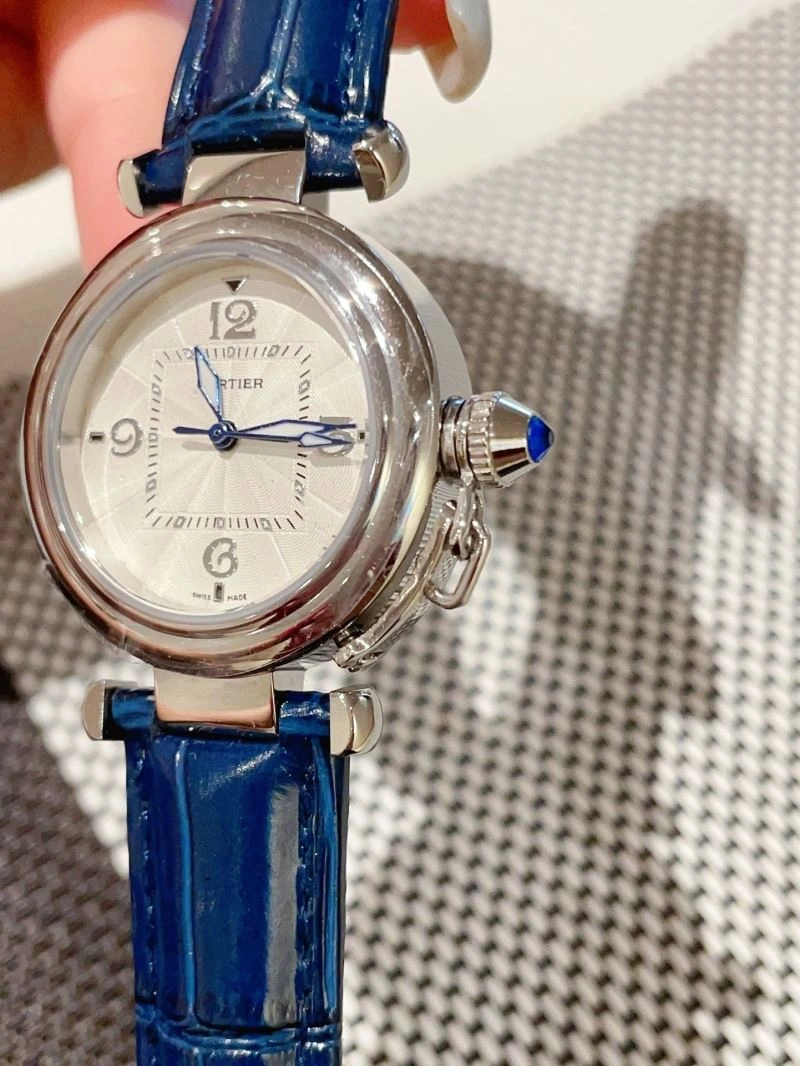 Lightweight CARTIER Watches 179639