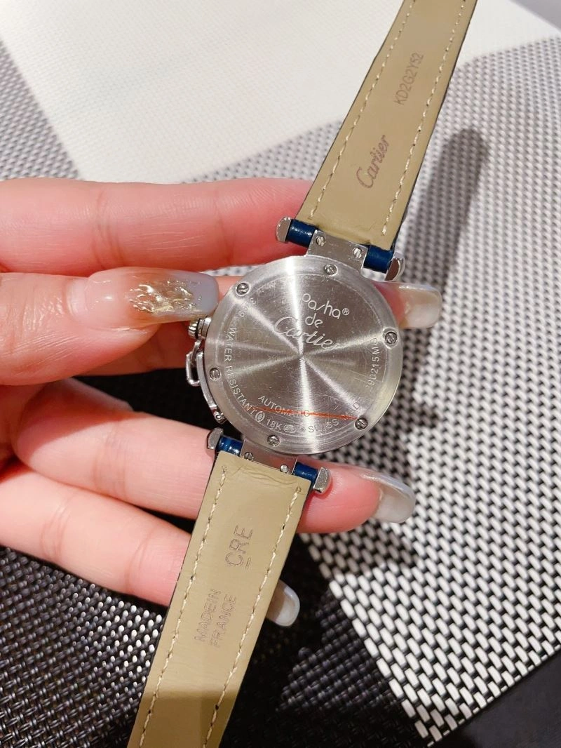 Lightweight CARTIER Watches 179639