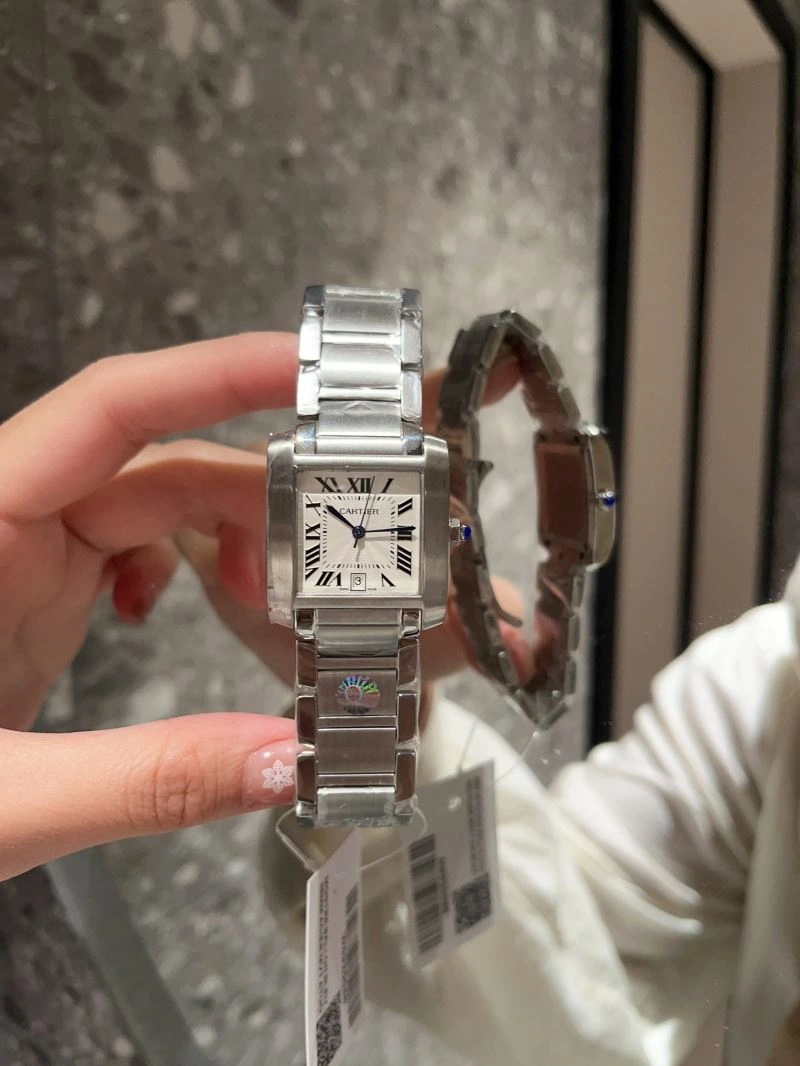 Elegant CARTIER Watches 179620