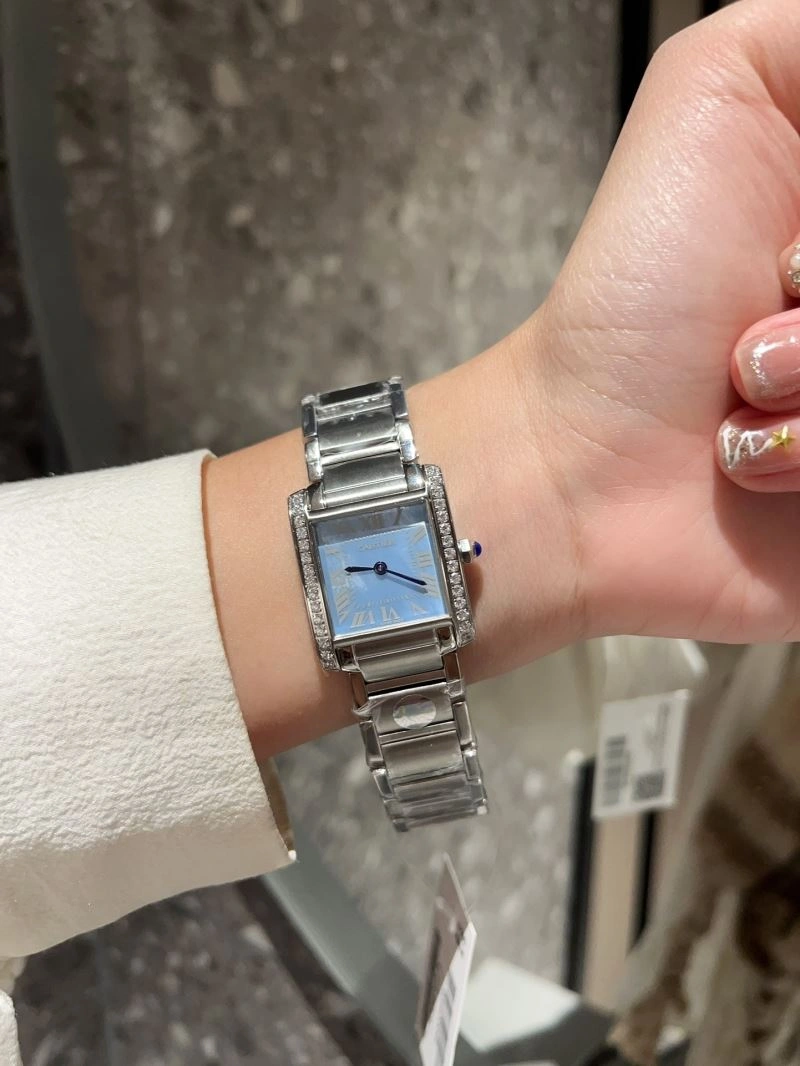 Chic CARTIER Watches 179631